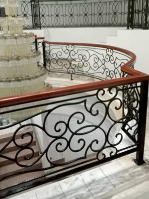 pembuatan railing tangga di makassar